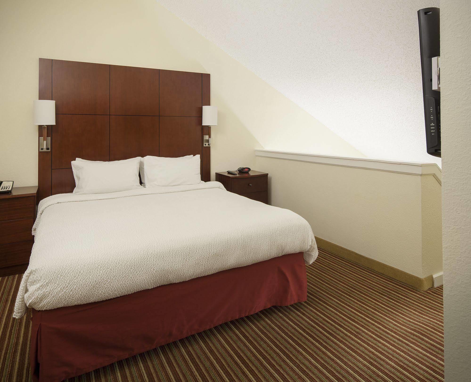 Sonesta Simply Suites Memphis East Poplar Pike Ngoại thất bức ảnh