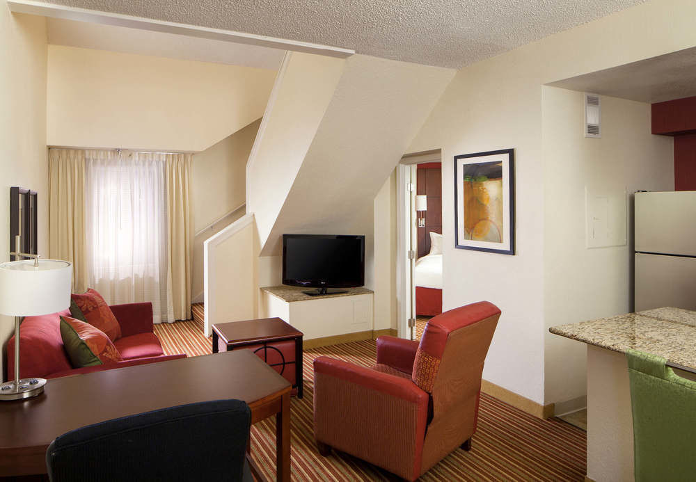 Sonesta Simply Suites Memphis East Poplar Pike Ngoại thất bức ảnh